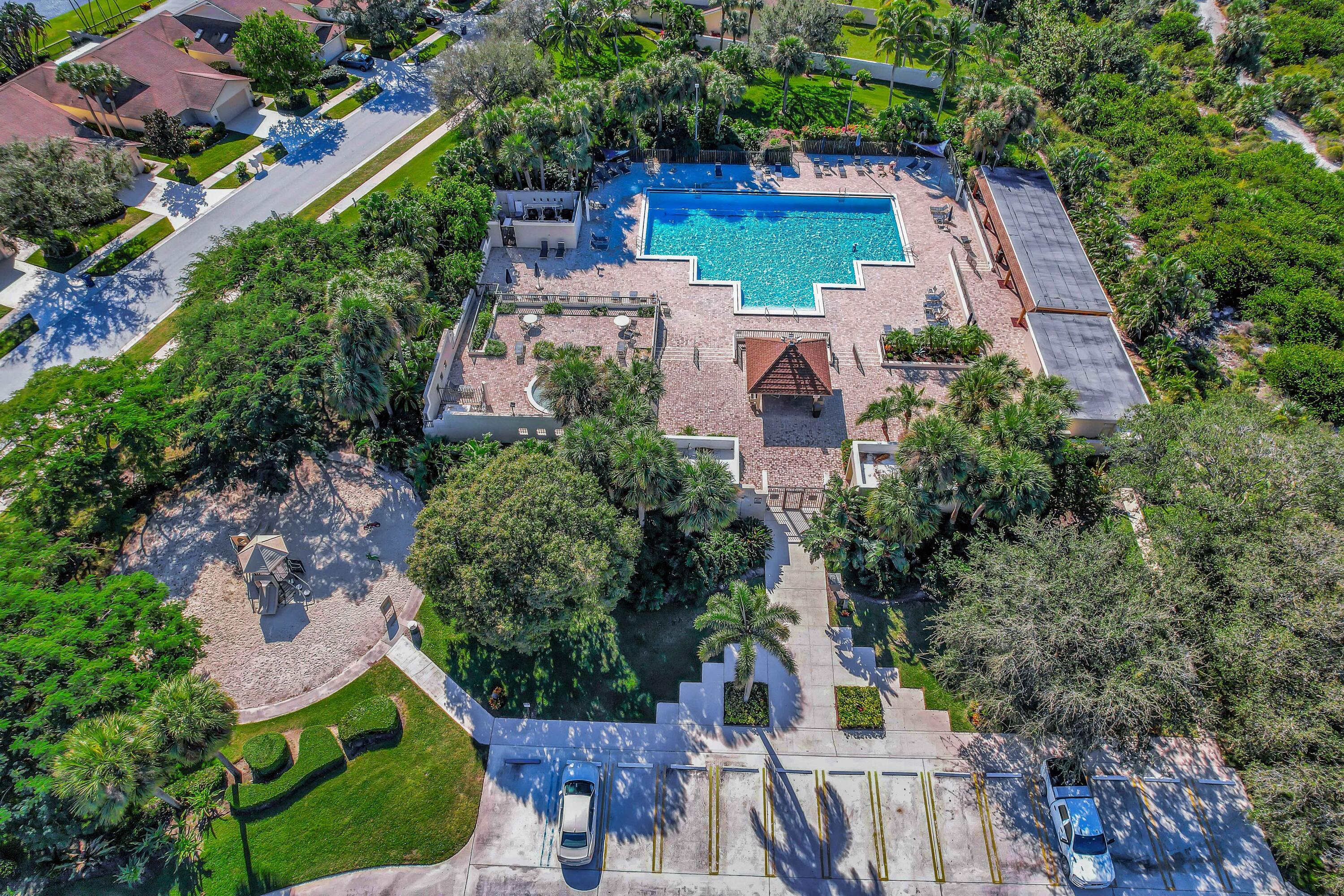 242 E River Park Drive
