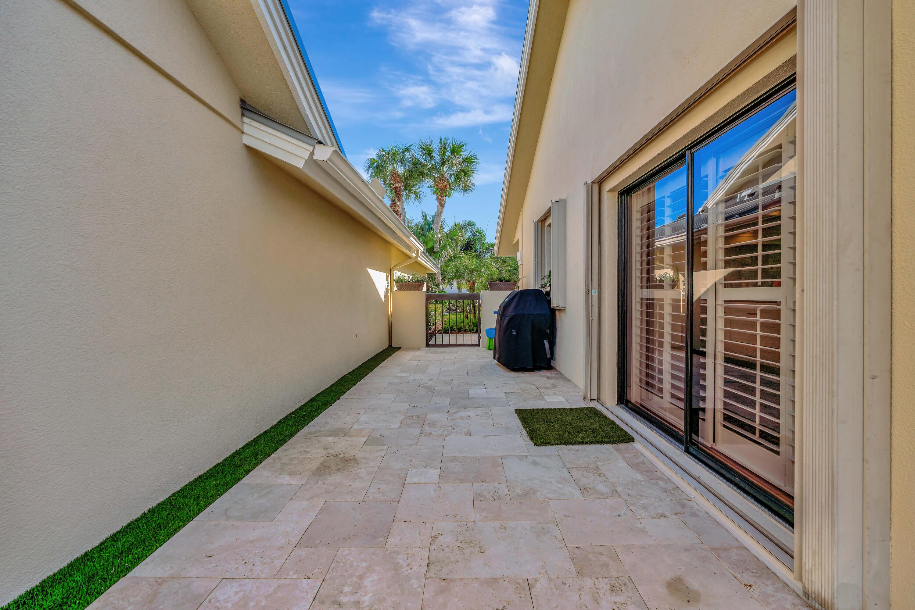 242 E River Park Drive