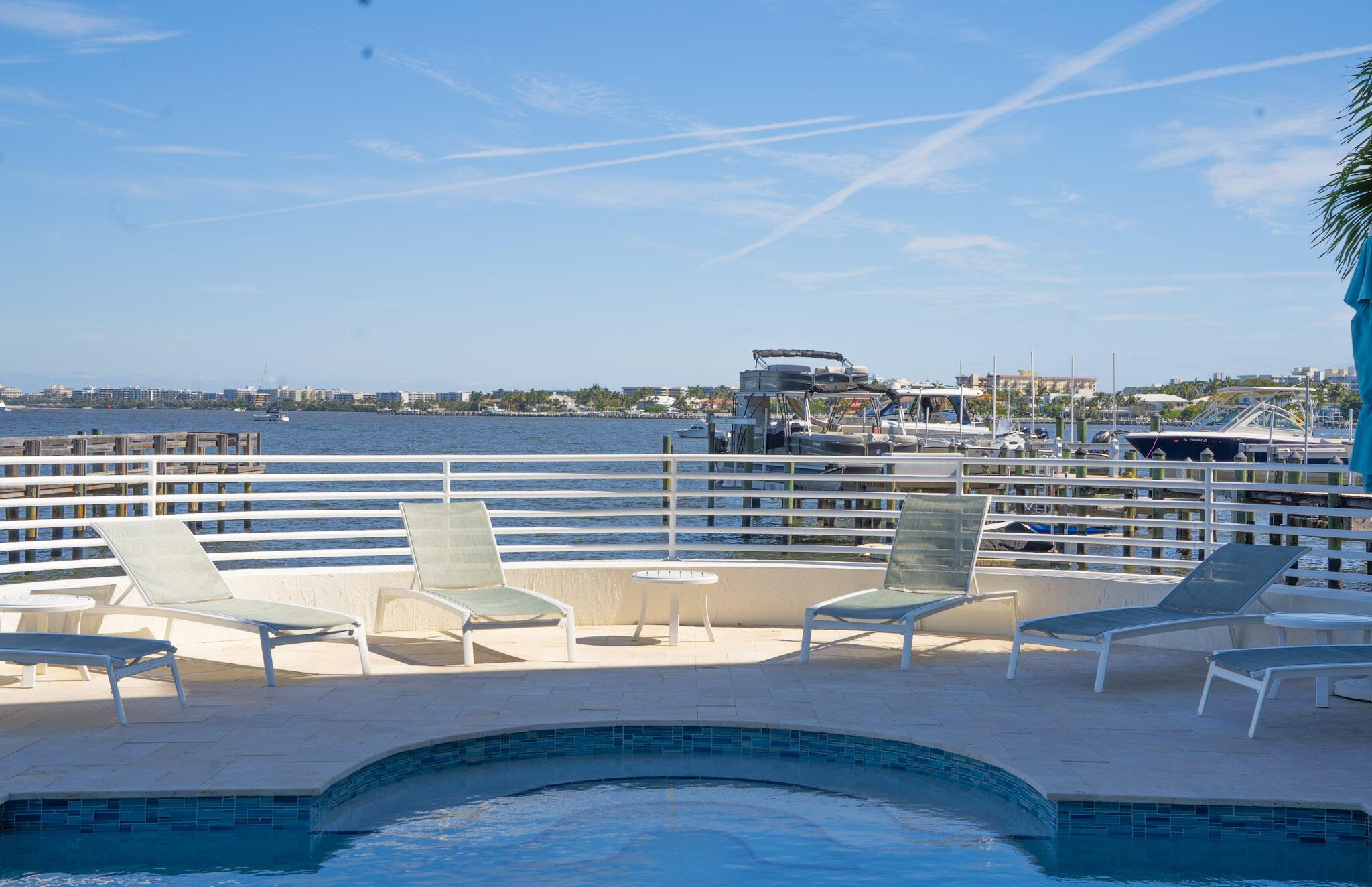 309 E Ocean Avenue 302