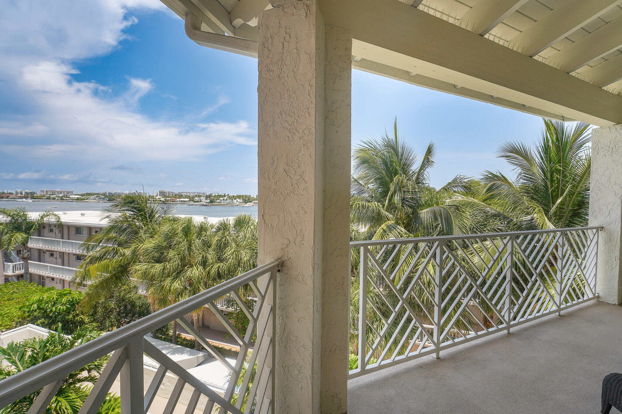 309 E Ocean Avenue 302