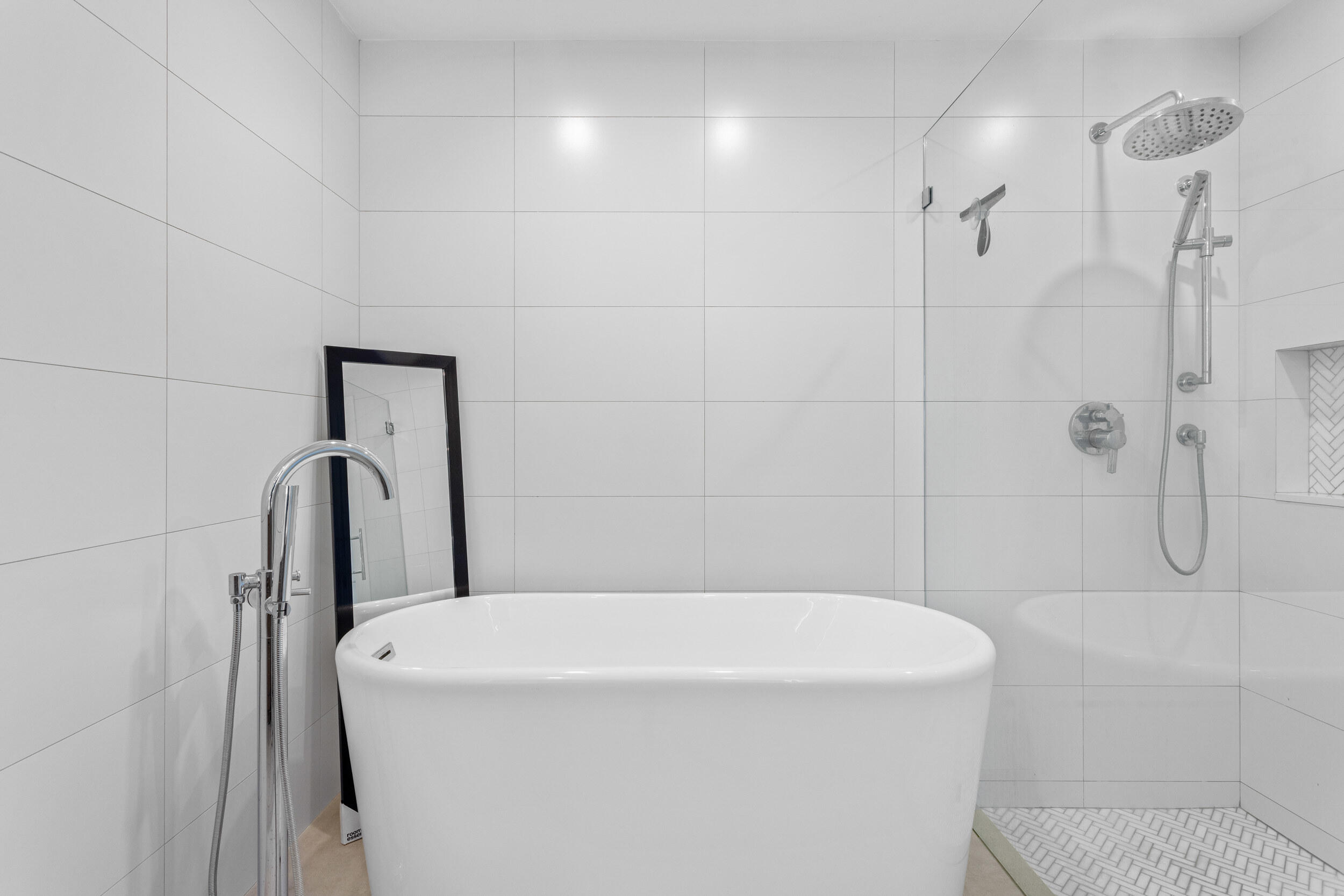 309 E Ocean Avenue 302