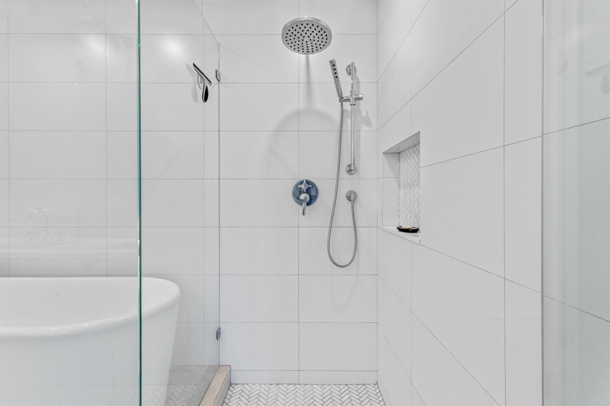 309 E Ocean Avenue 302