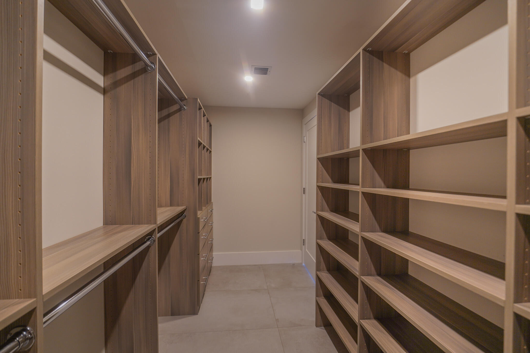 309 E Ocean Avenue 302