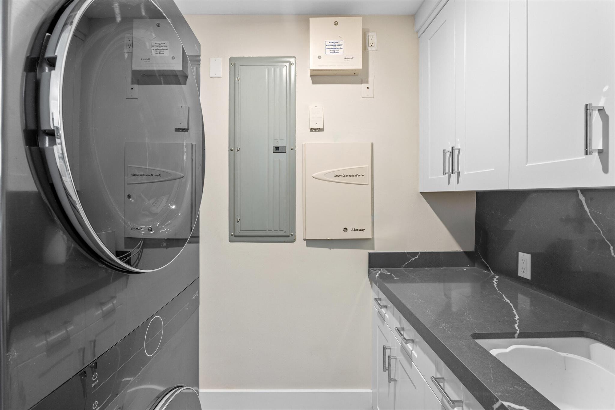 309 E Ocean Avenue 302