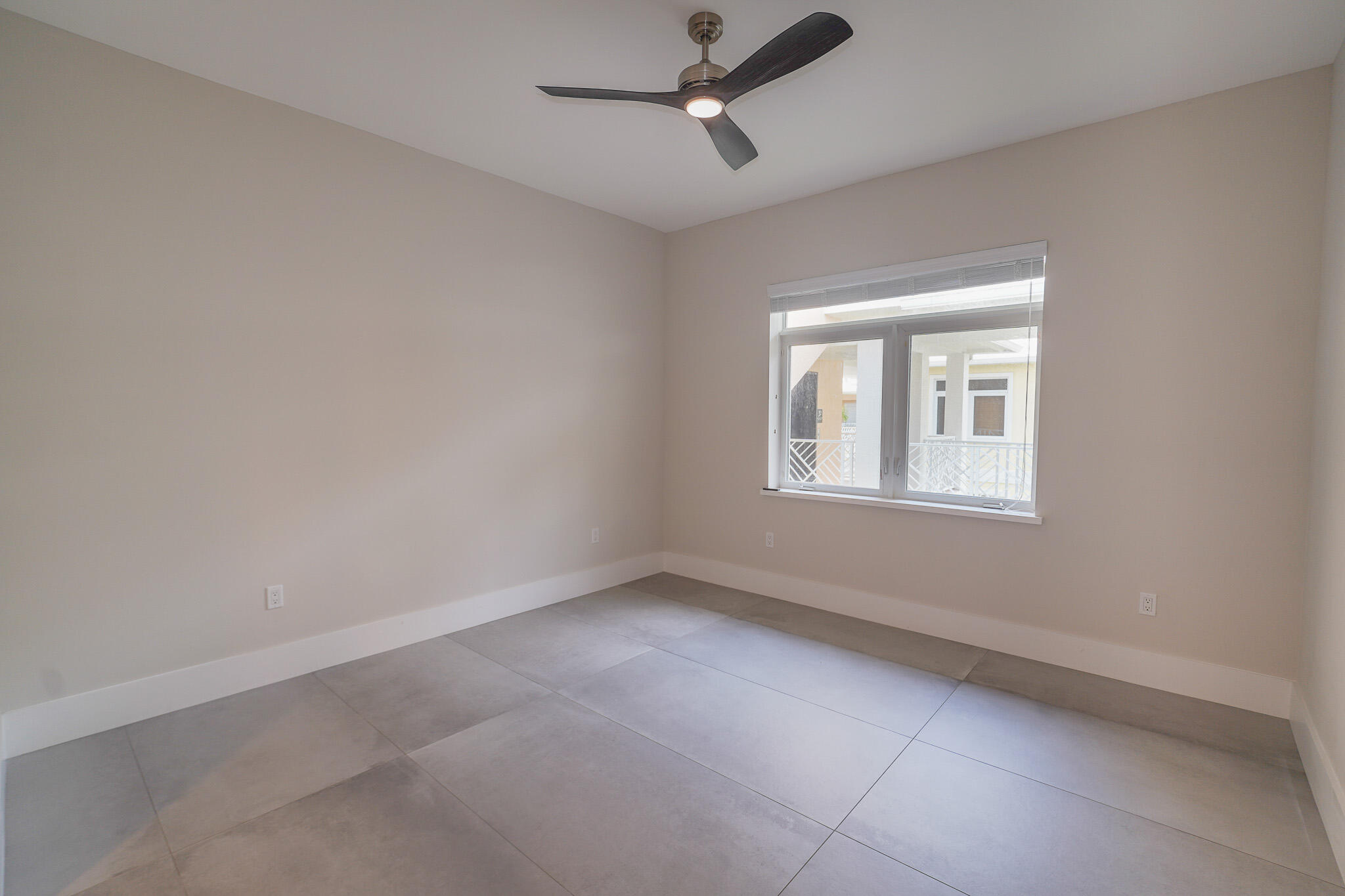 309 E Ocean Avenue 302