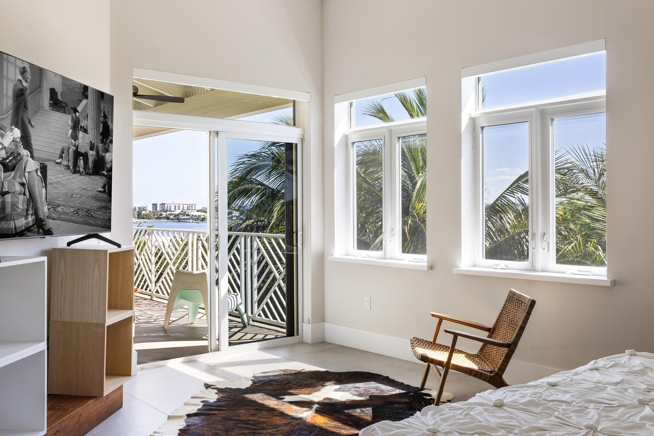 309 E Ocean Avenue 302