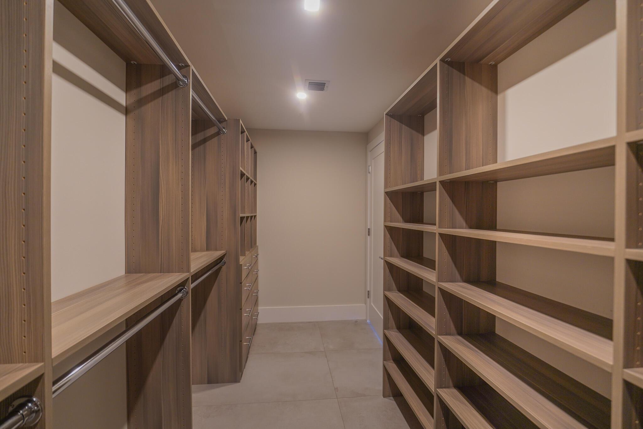 309 E Ocean Avenue 302