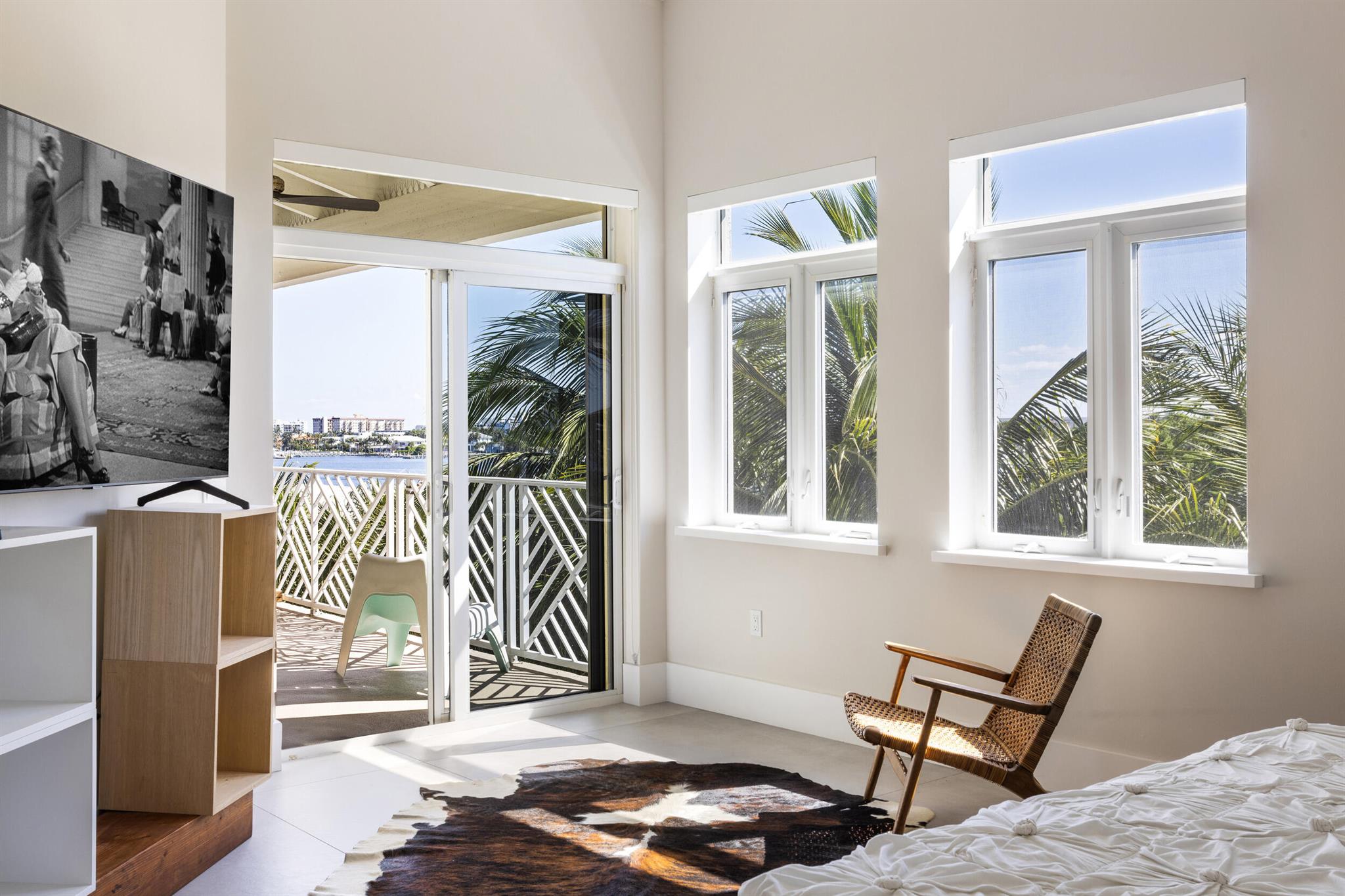 309 E Ocean Avenue 302