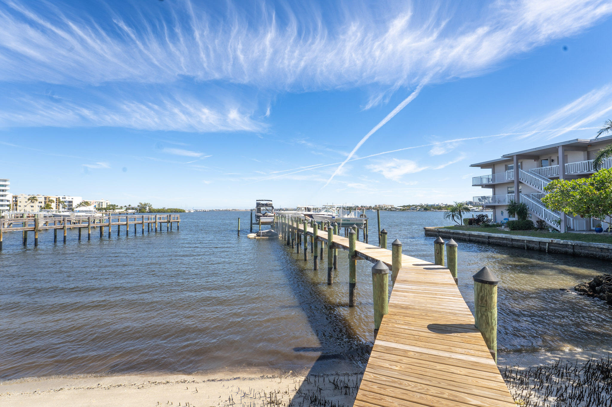 309 E Ocean Avenue 302