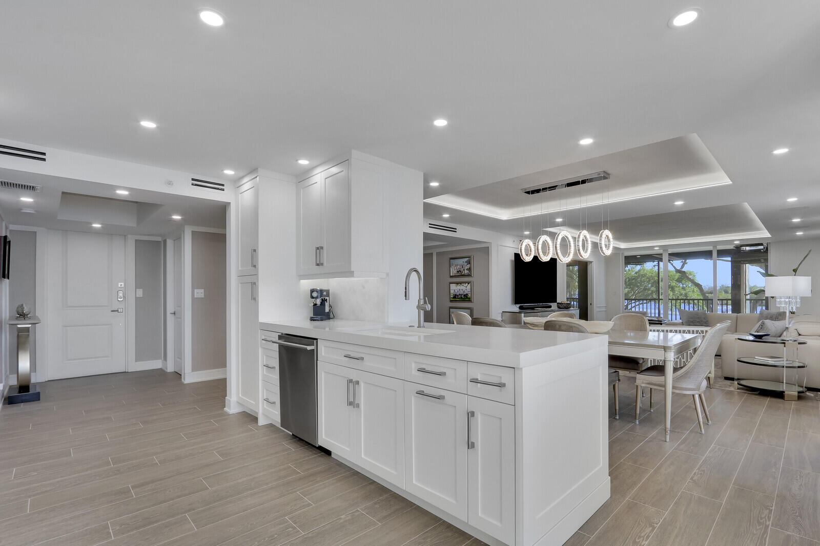 1000 N Us Highway 1 El201