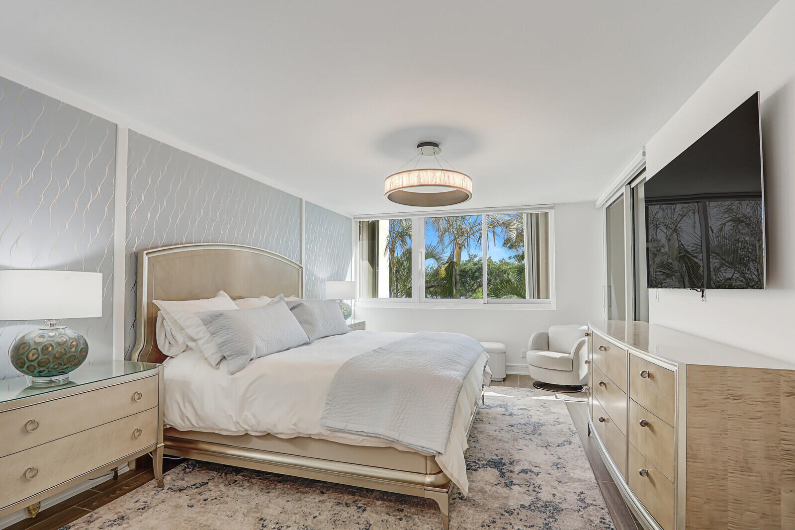 1000 N Us Highway 1 El201