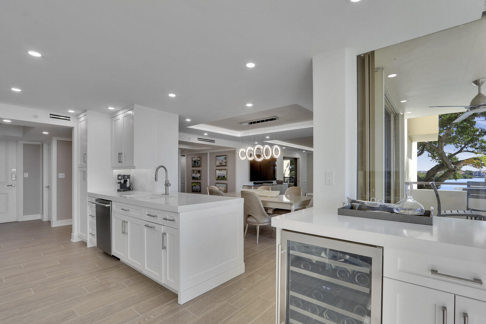 1000 N Us Highway 1 El201