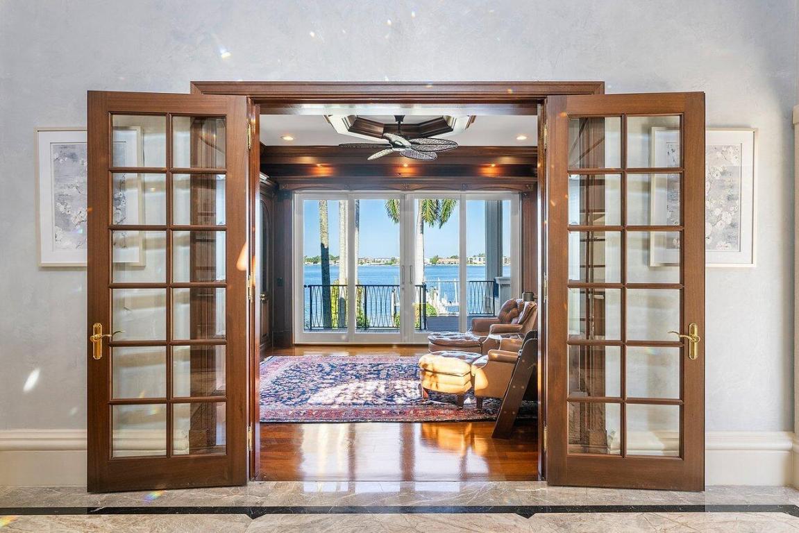 1880 S Ocean Boulevard, Manalapan