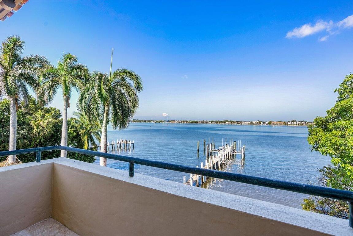 1880 S Ocean Boulevard, Manalapan