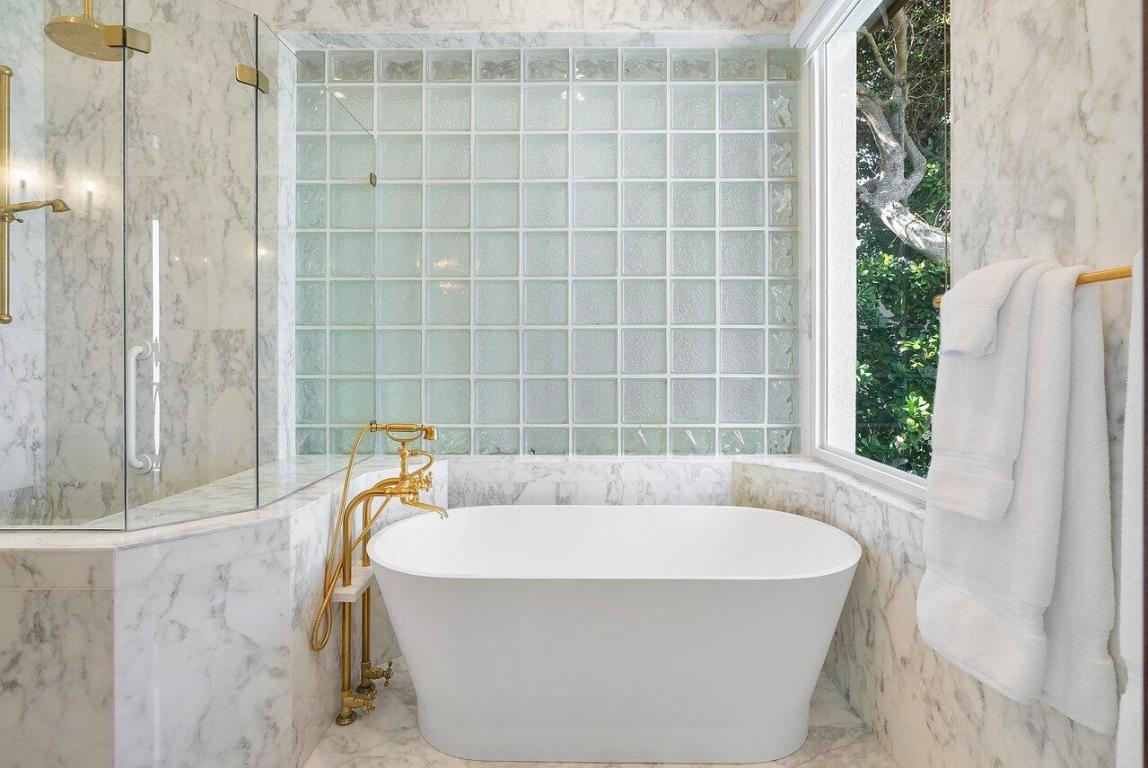 1880 S Ocean Boulevard, Manalapan