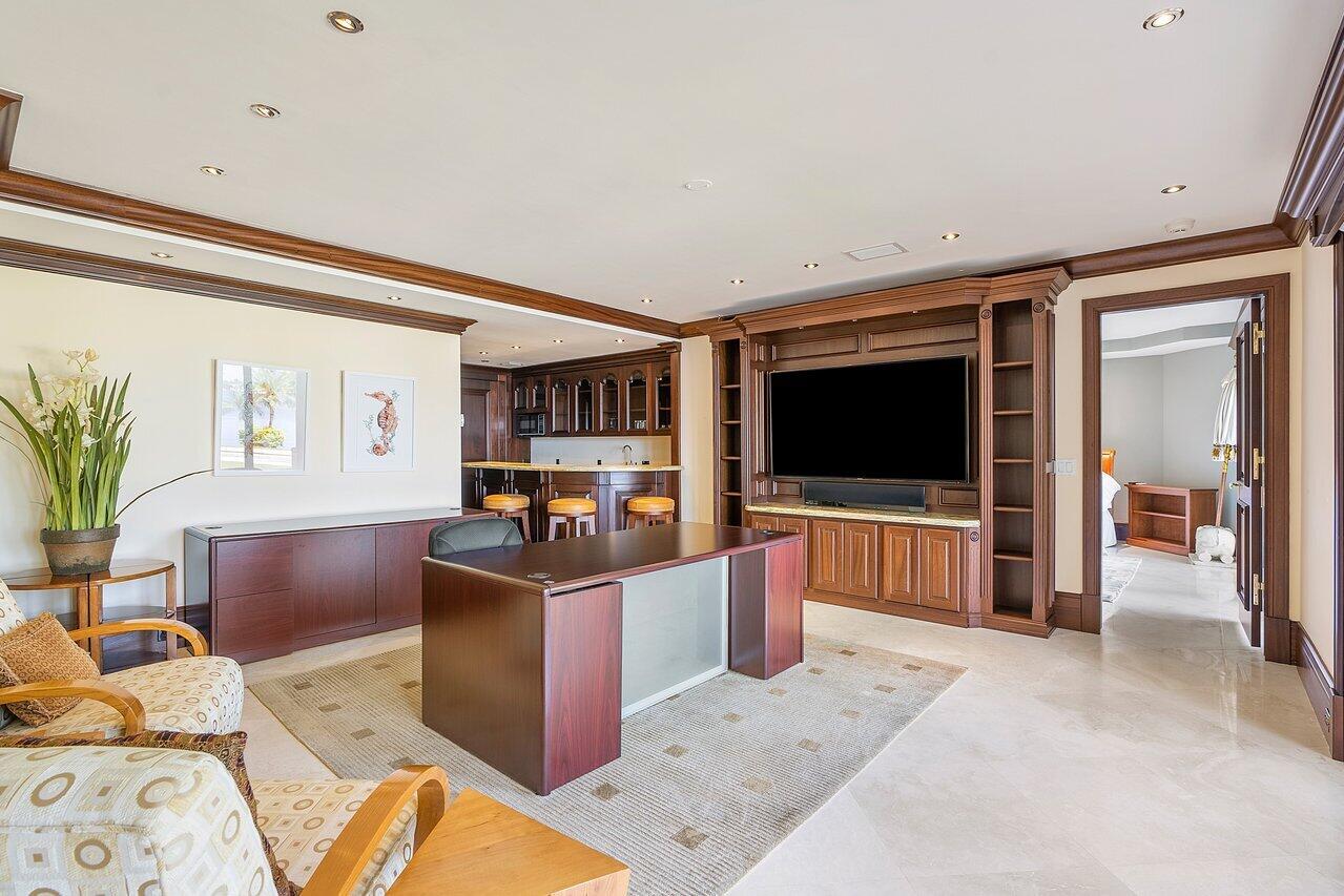 1880 S Ocean Boulevard, Manalapan