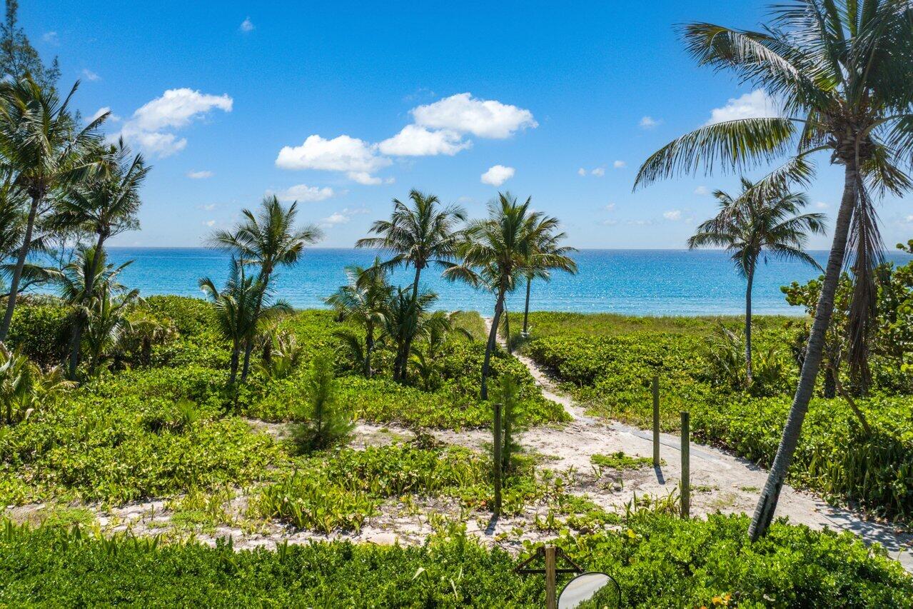 1880 S Ocean Boulevard, Manalapan