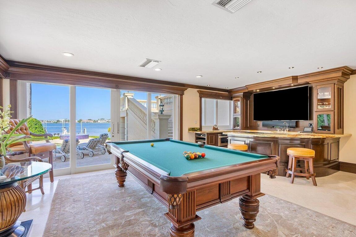 1880 S Ocean Boulevard, Manalapan