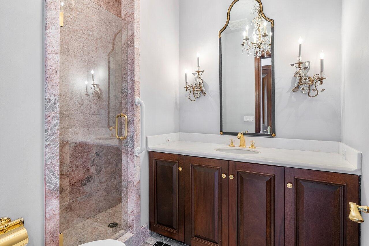 1880 S Ocean Boulevard, Manalapan