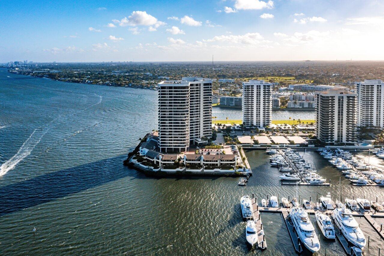 100 Lakeshore Drive 1557