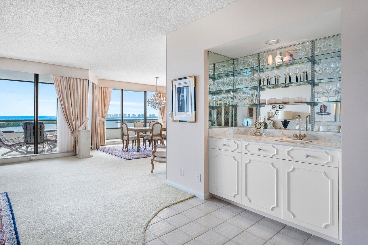 100 Lakeshore Drive 1557