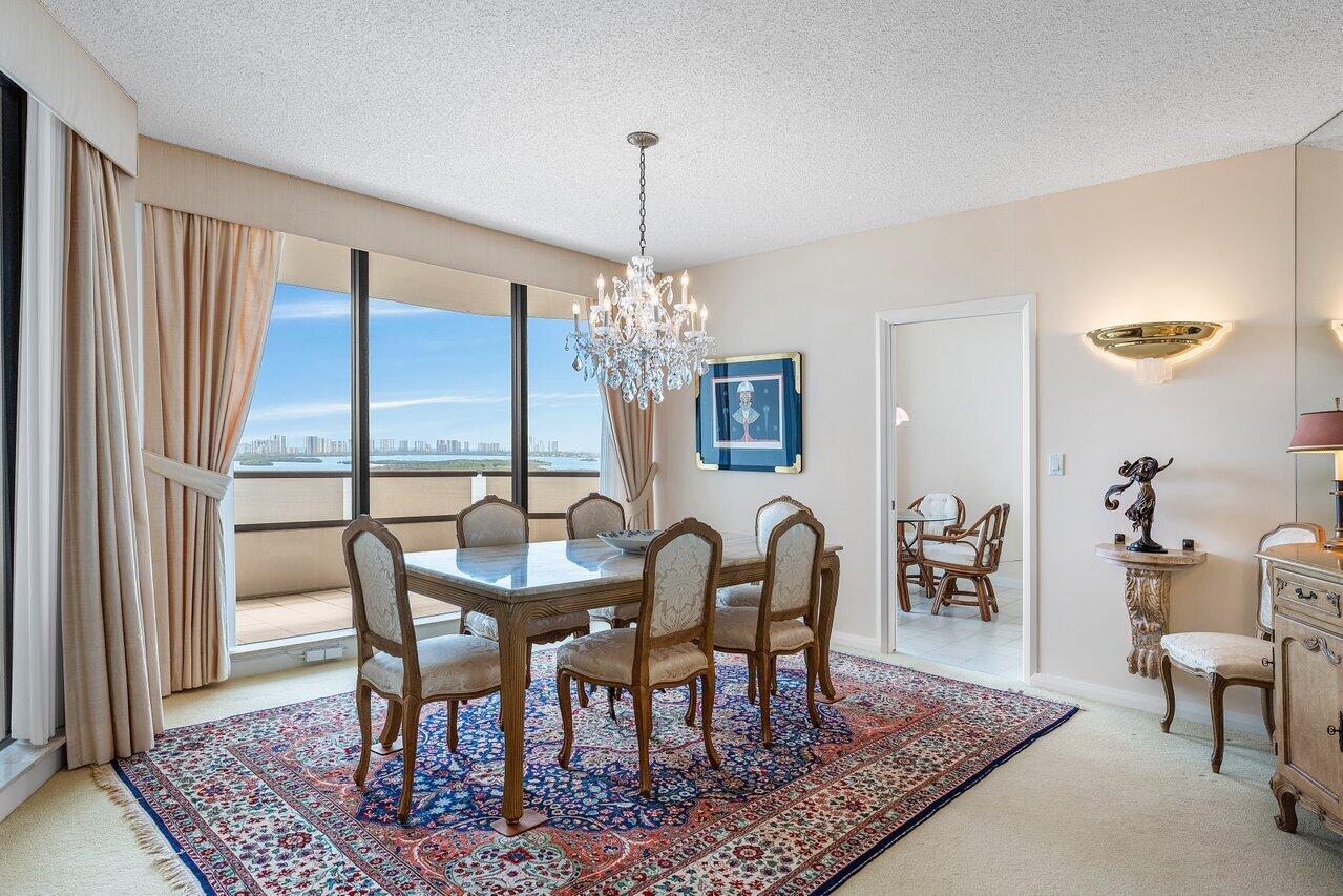 100 Lakeshore Drive 1557