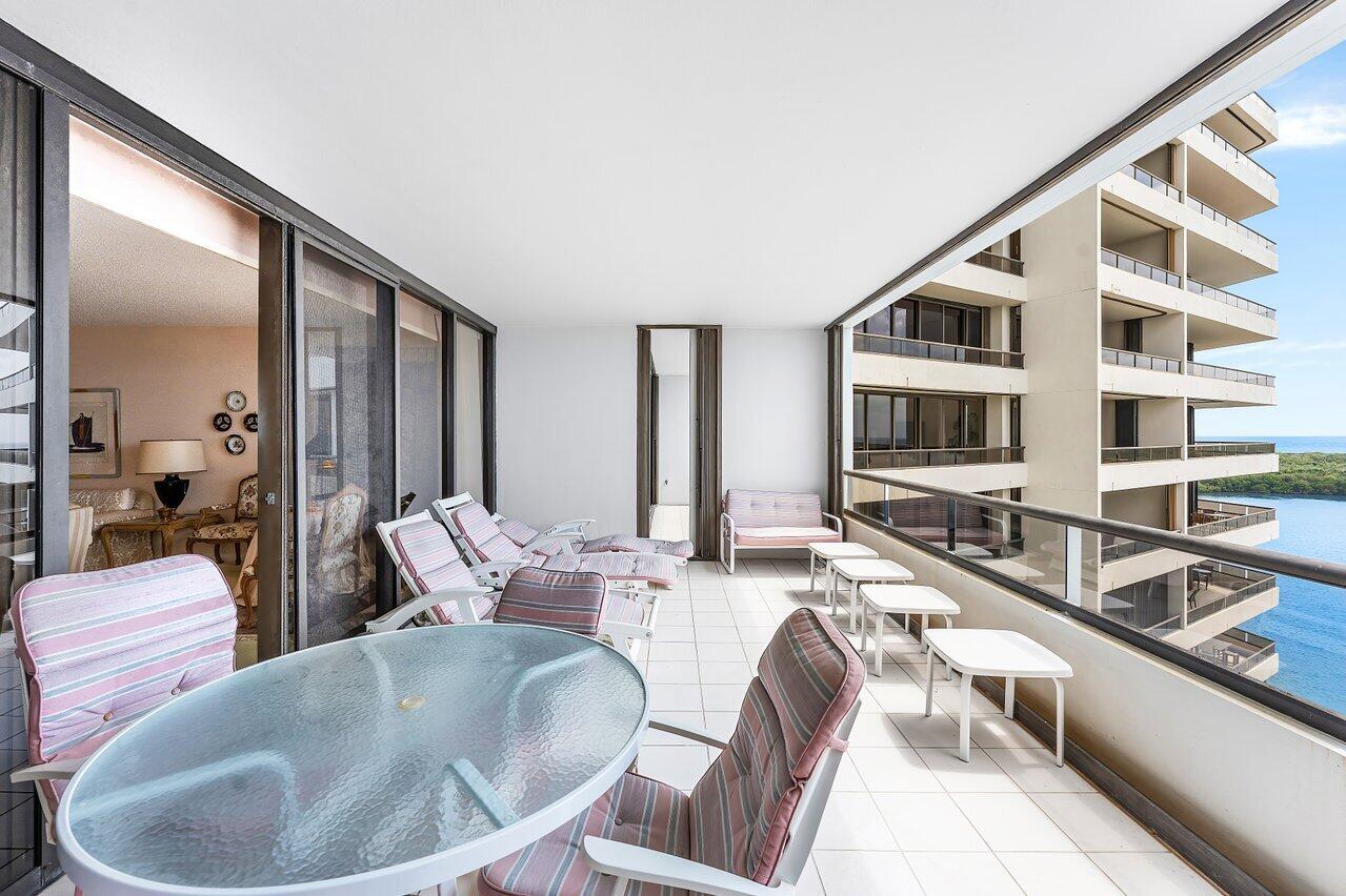 100 Lakeshore Drive 1557