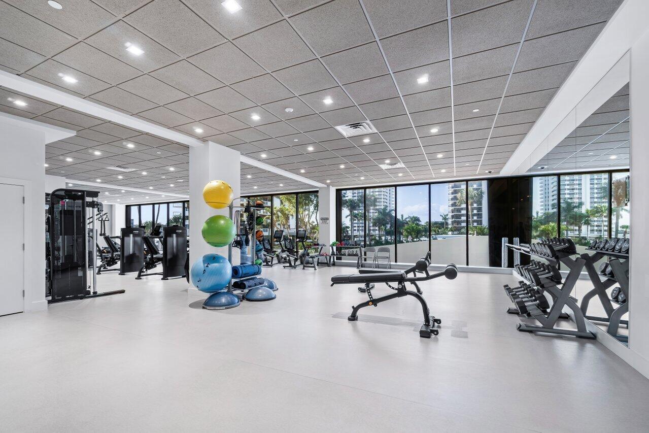 100 Lakeshore Drive 1557