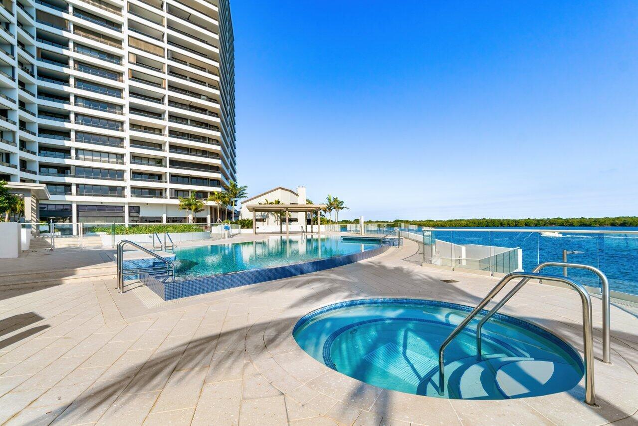 100 Lakeshore Drive 1557