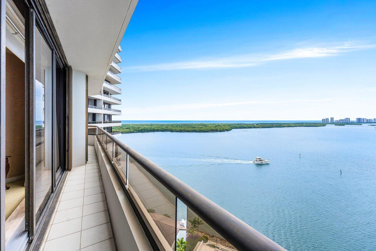 100 Lakeshore Drive 1557