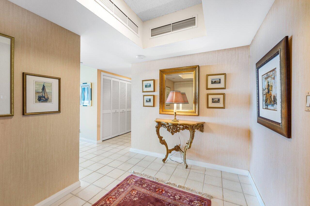 100 Lakeshore Drive 1557