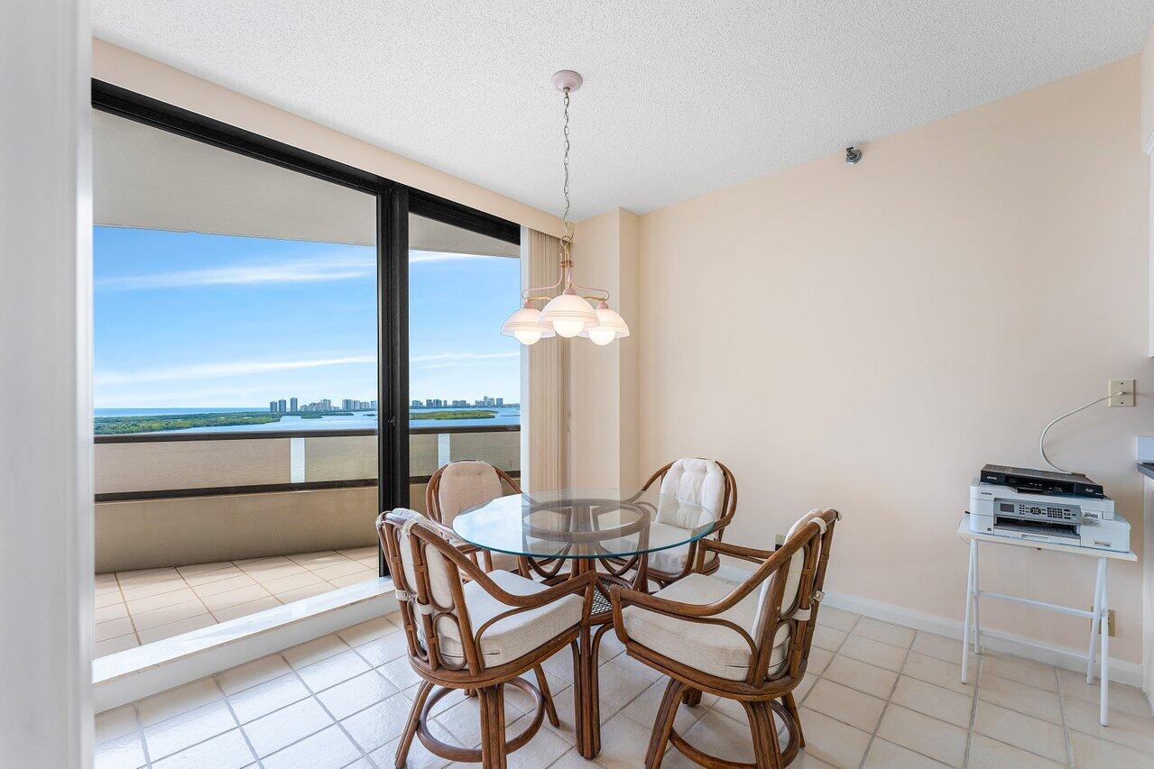 100 Lakeshore Drive 1557