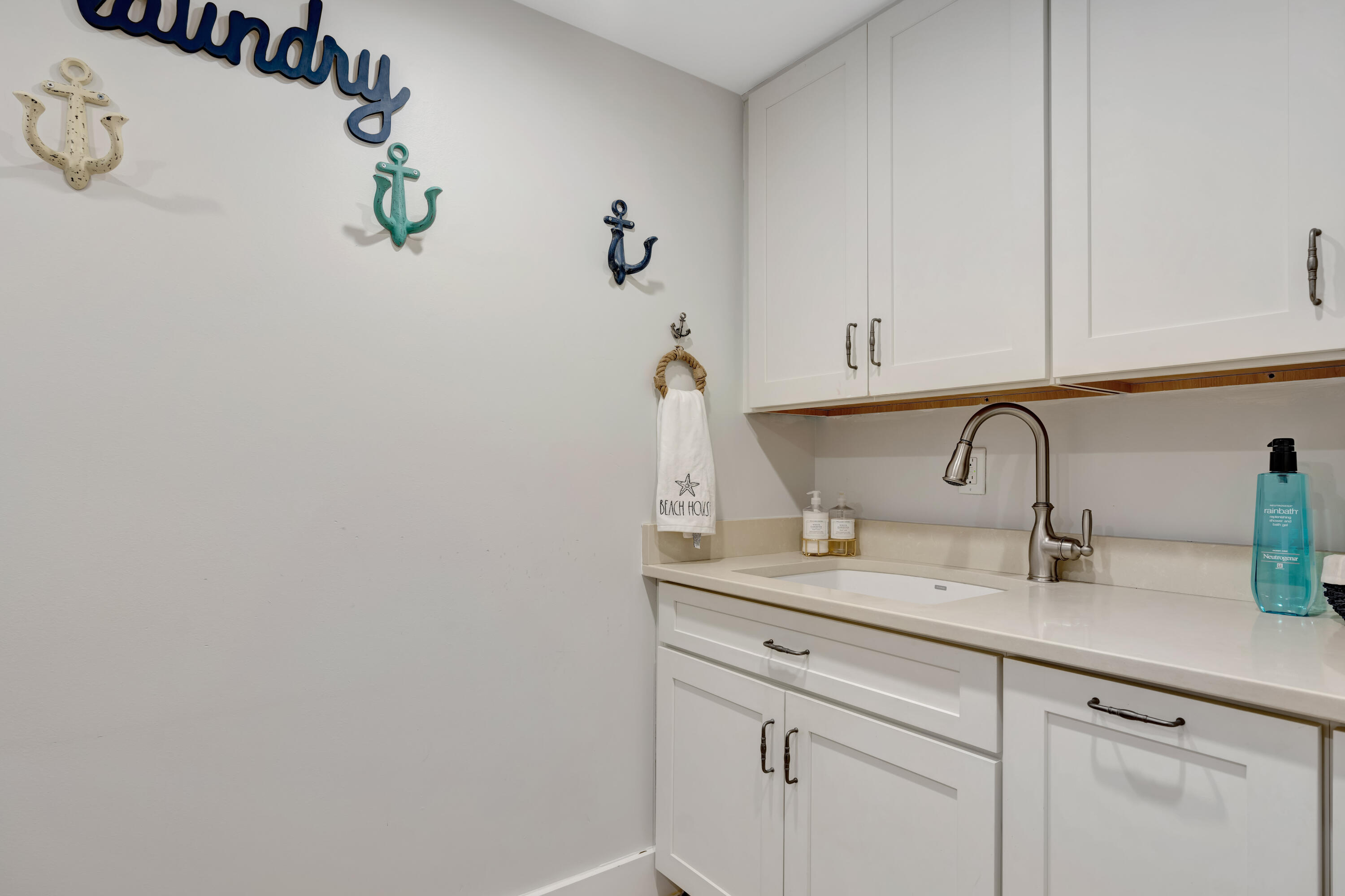 270 Mercury Road D
