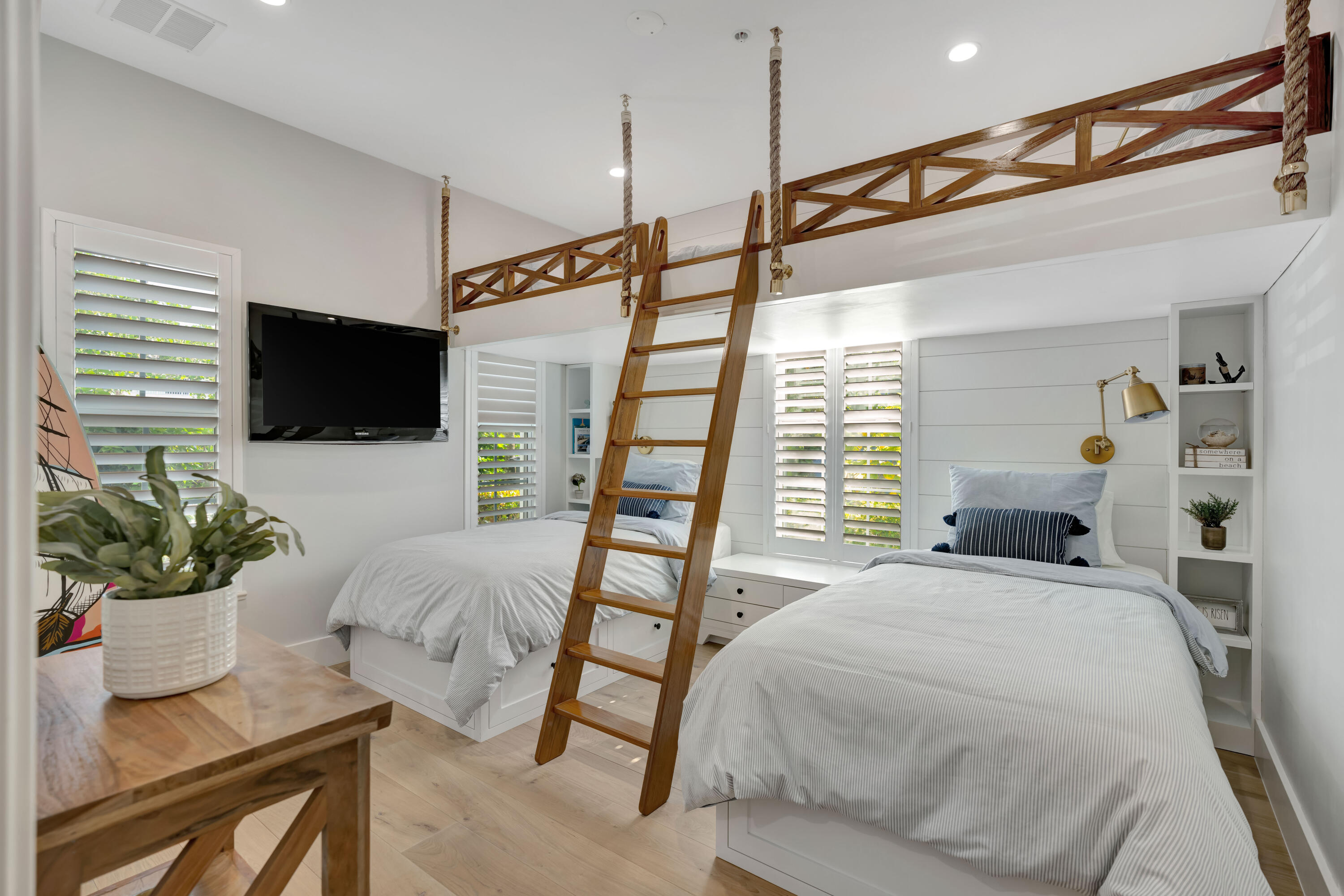 270 Mercury Road D