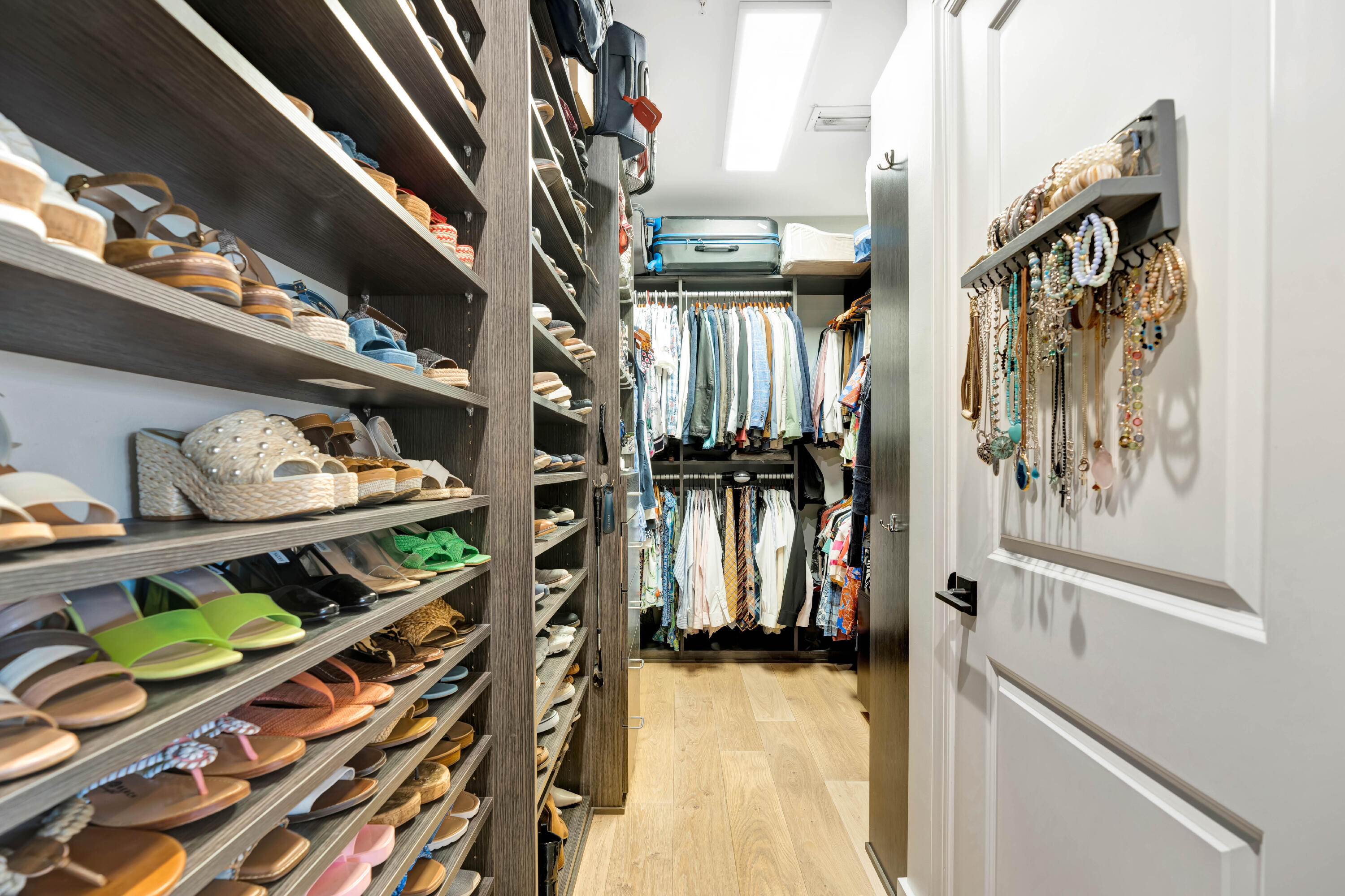270 Mercury Road D