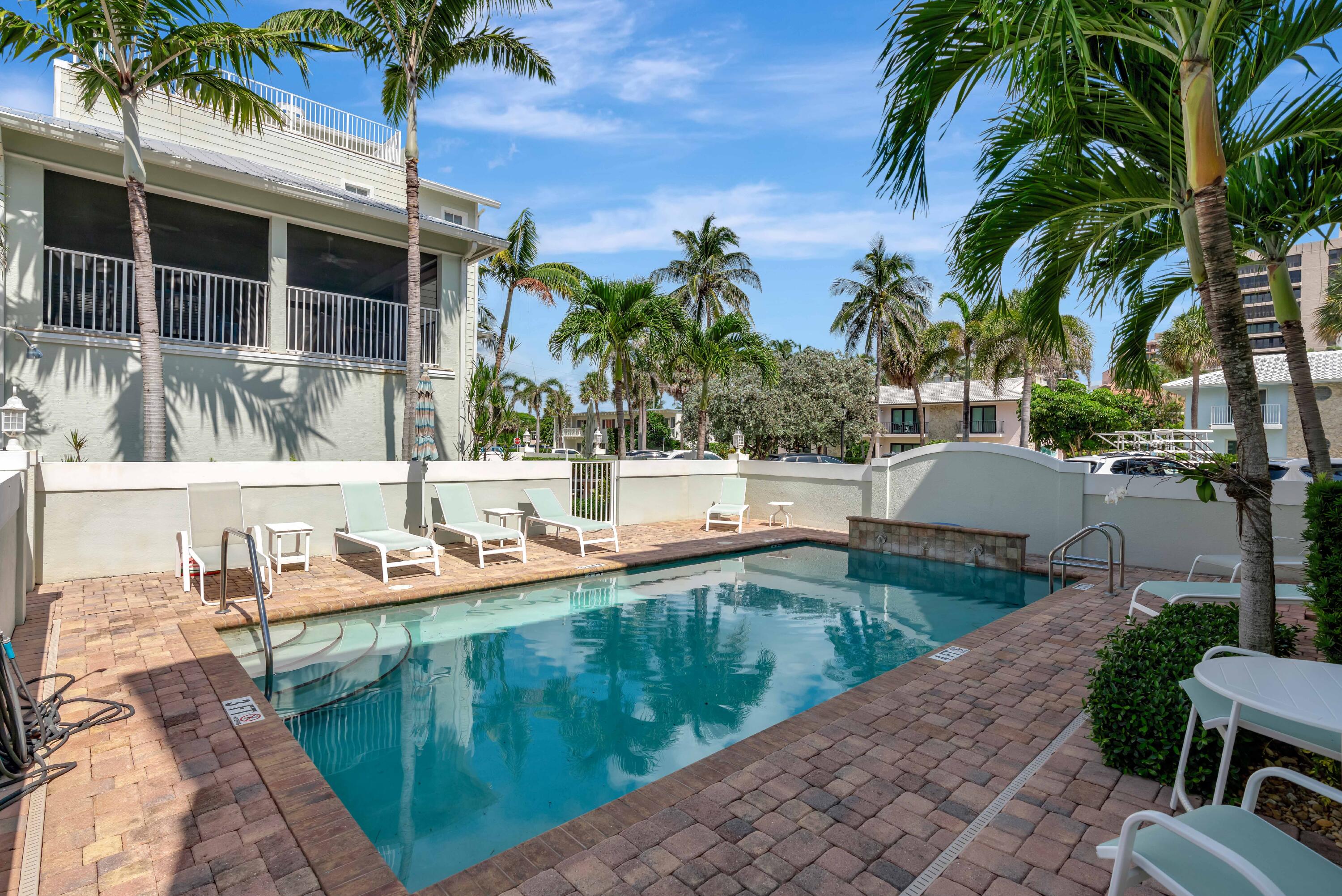 270 Mercury Road D