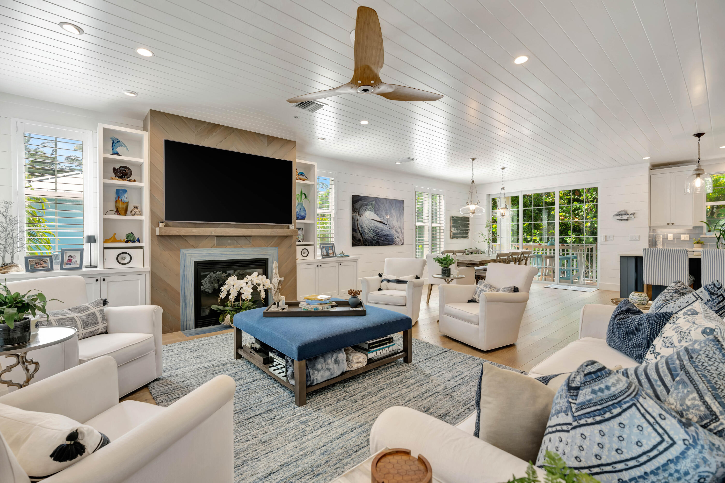 270 Mercury Road D