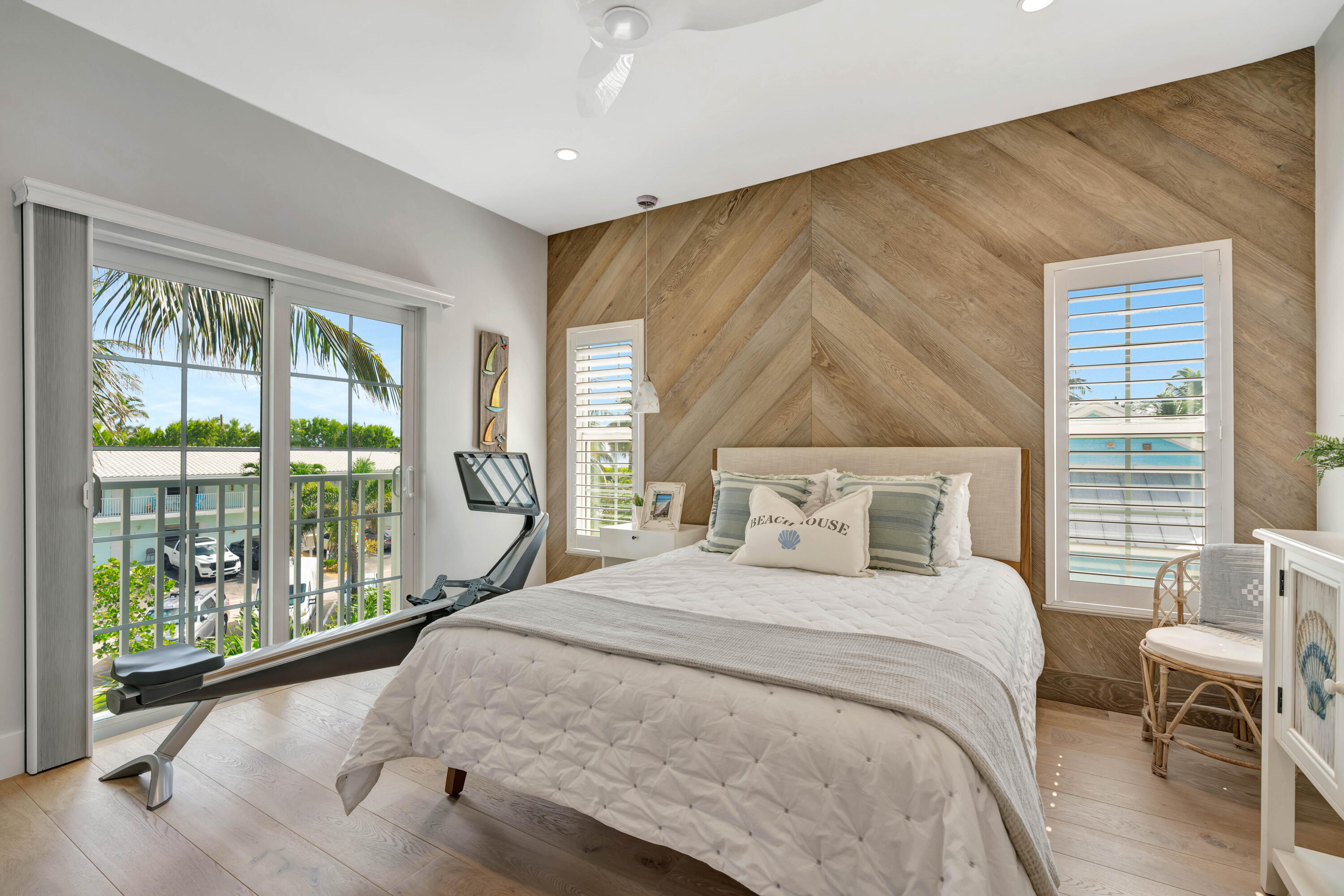 270 Mercury Road D