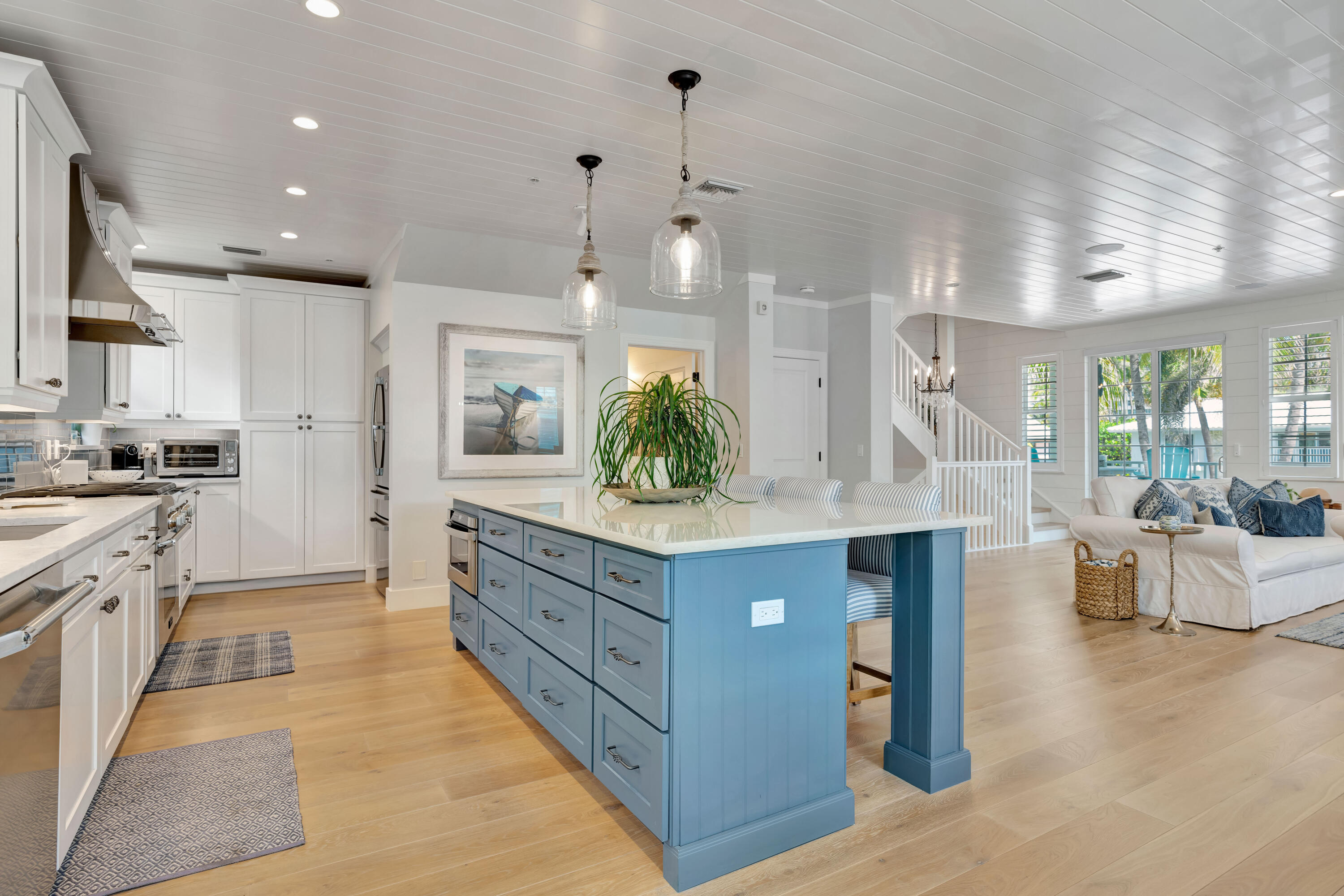 270 Mercury Road D