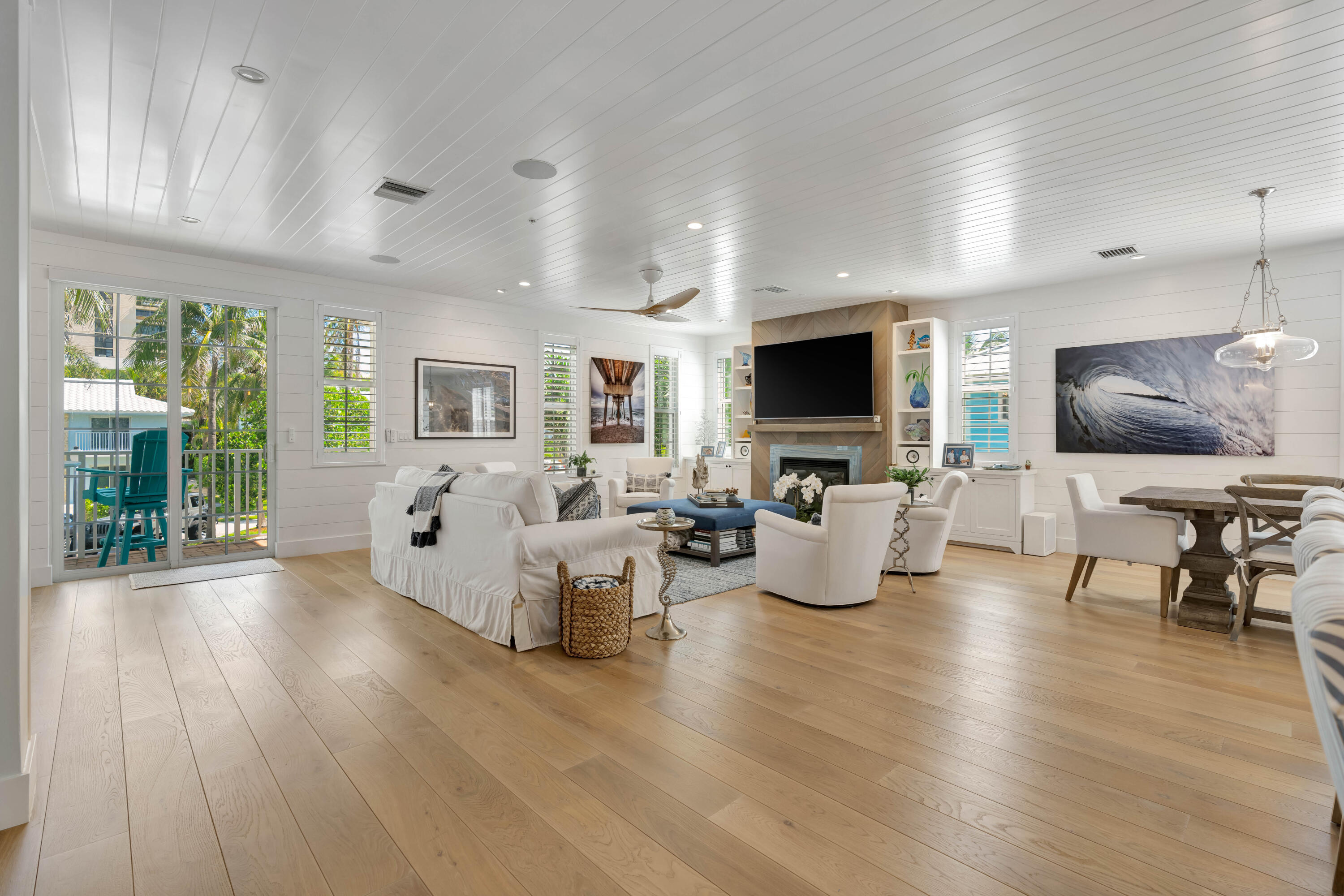 270 Mercury Road D