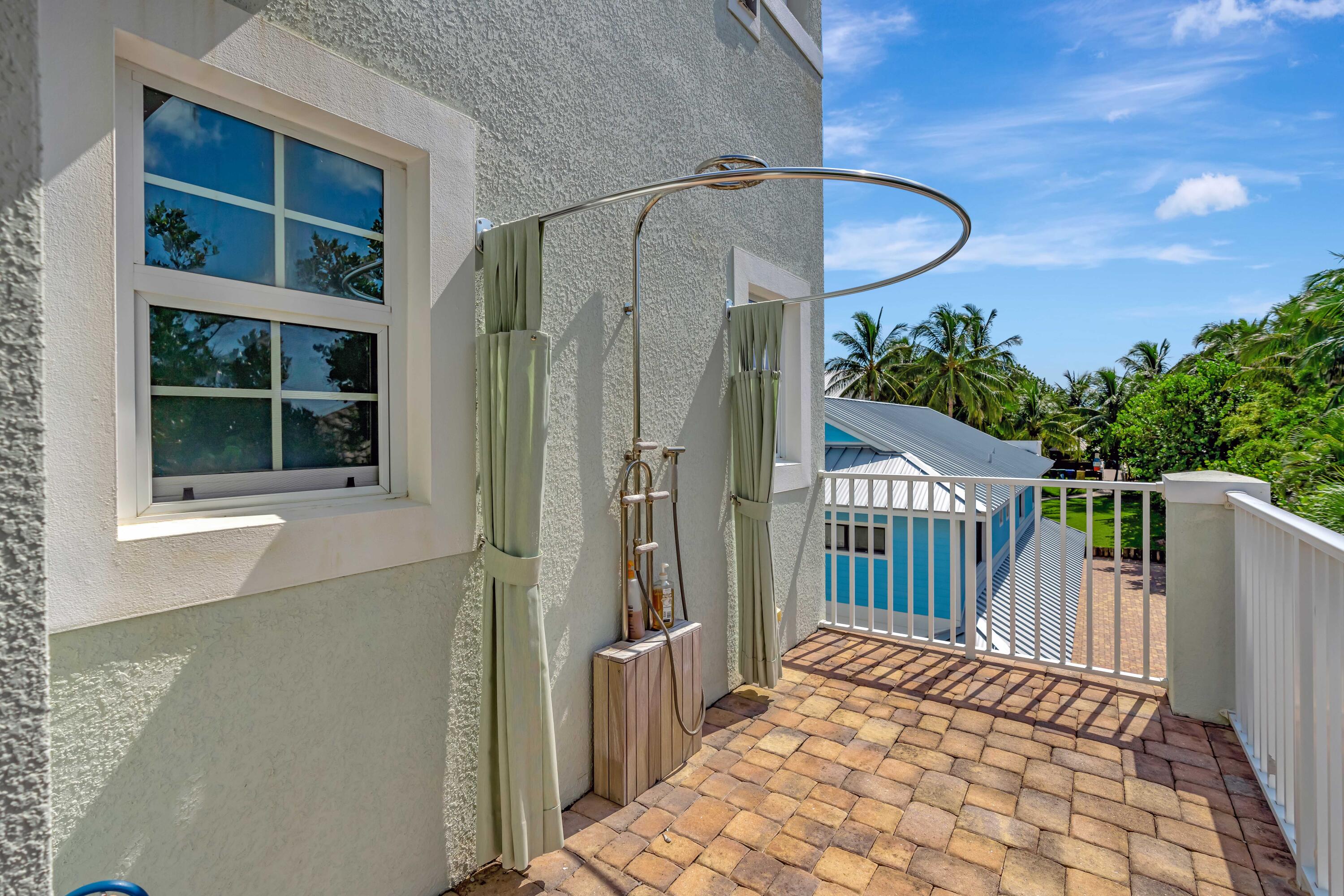 270 Mercury Road D