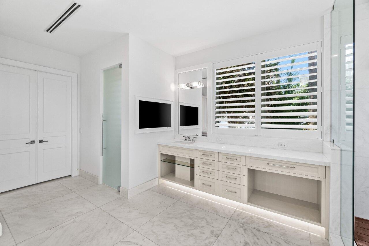 1690 Lands End Road