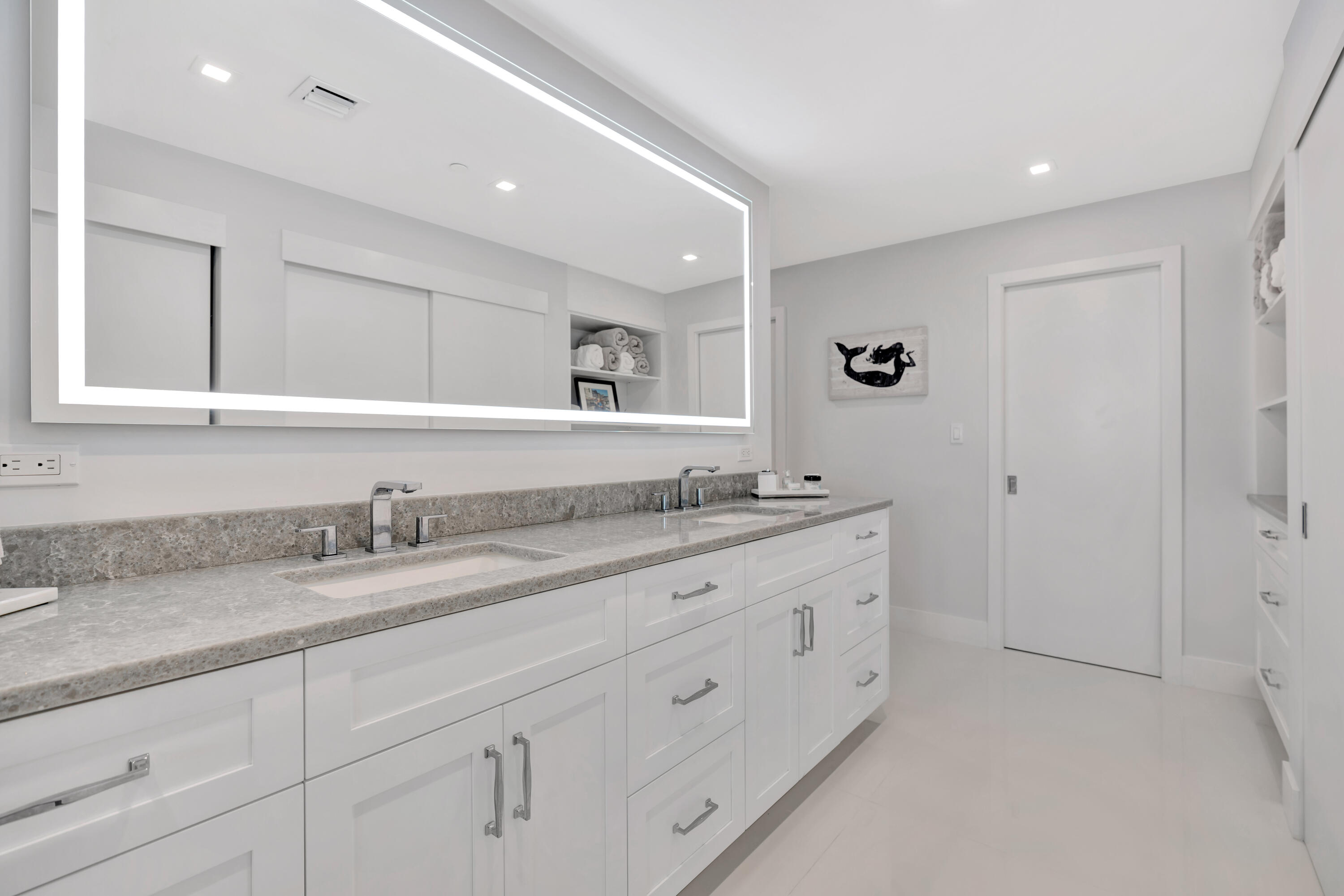 100 Lakeshore Drive 2153