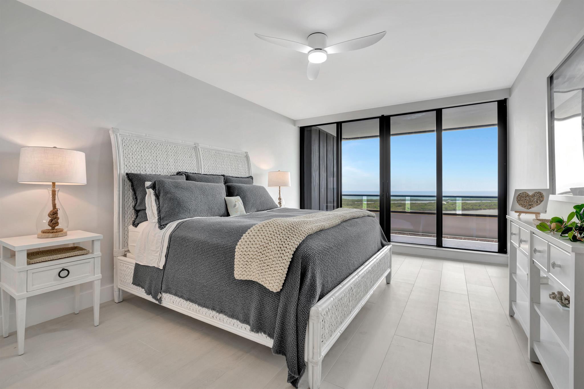 100 Lakeshore Drive 2153