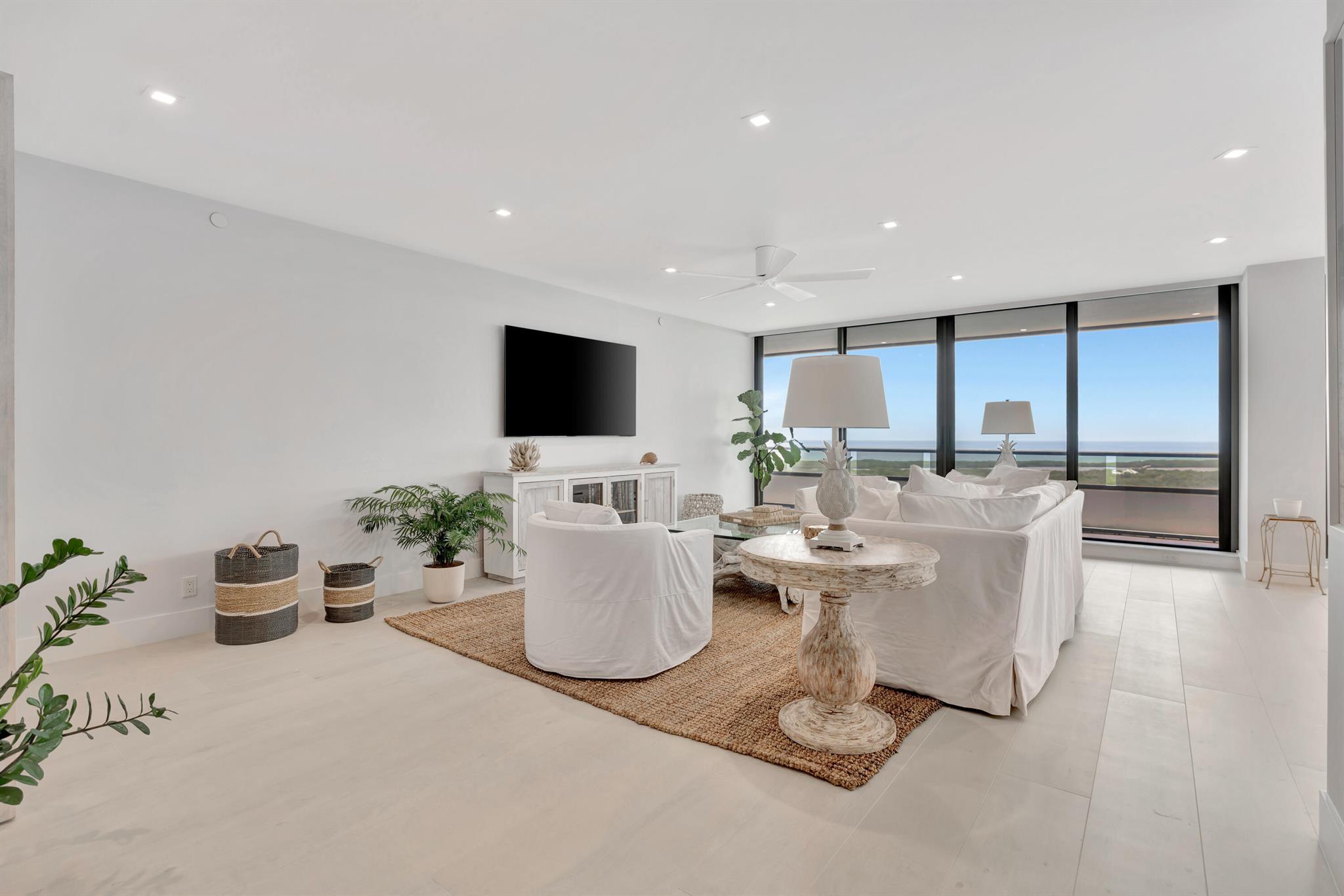 100 Lakeshore Drive 2153