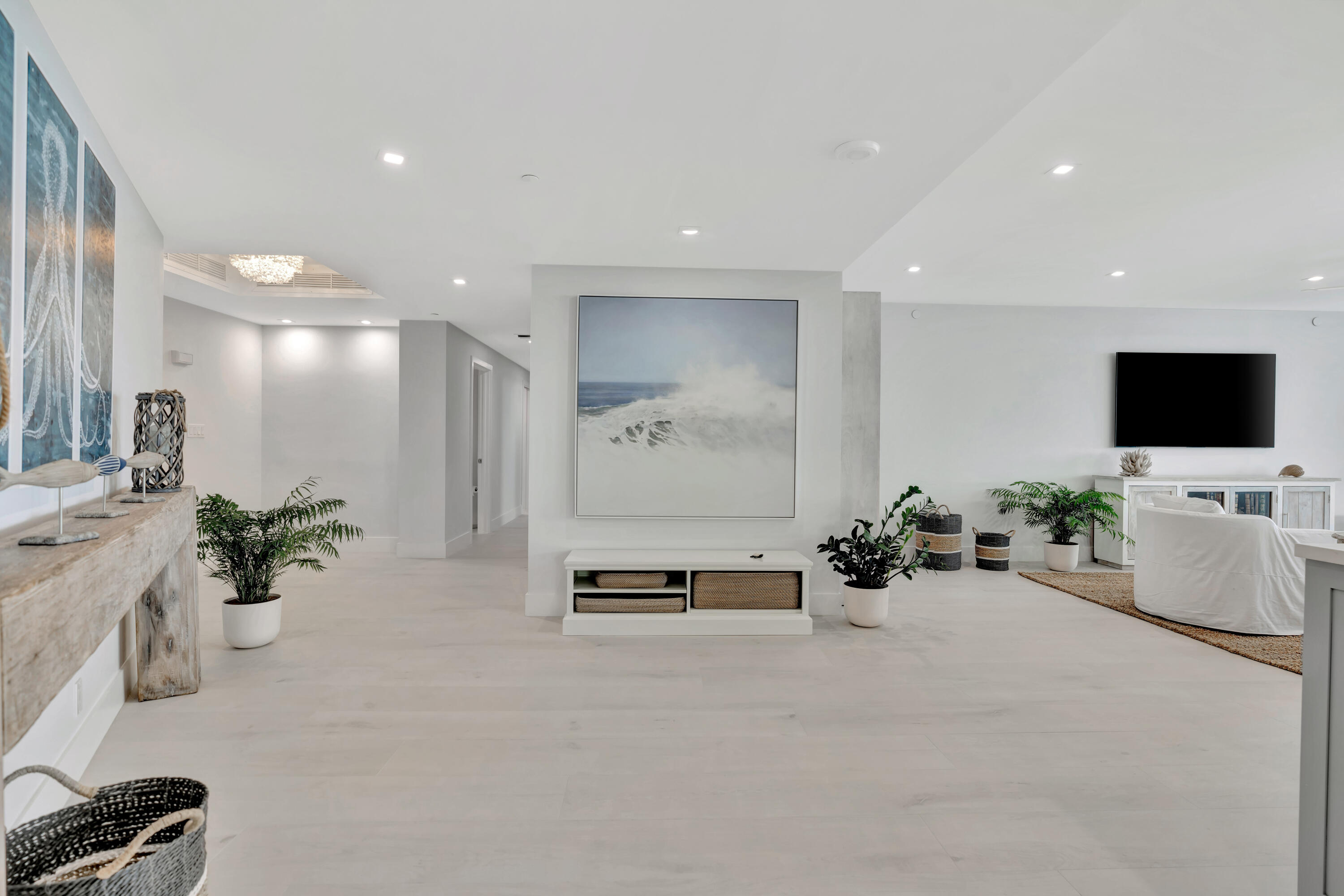 100 Lakeshore Drive 2153