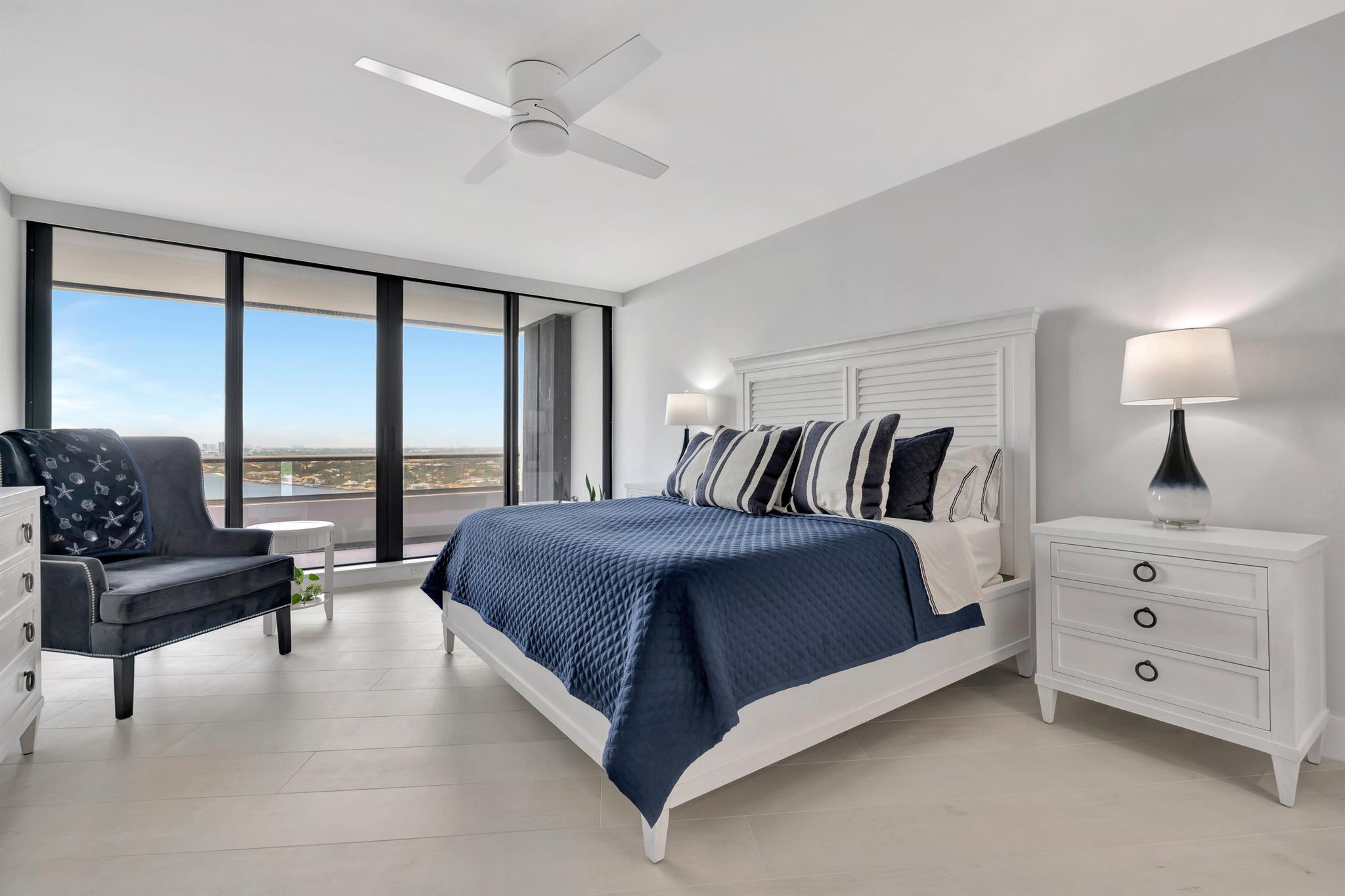 100 Lakeshore Drive 2153