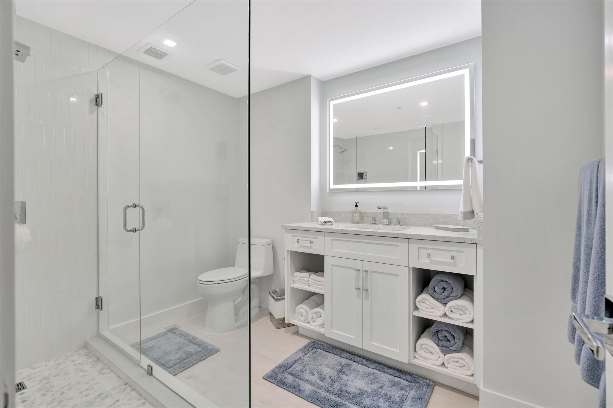 100 Lakeshore Drive 2153