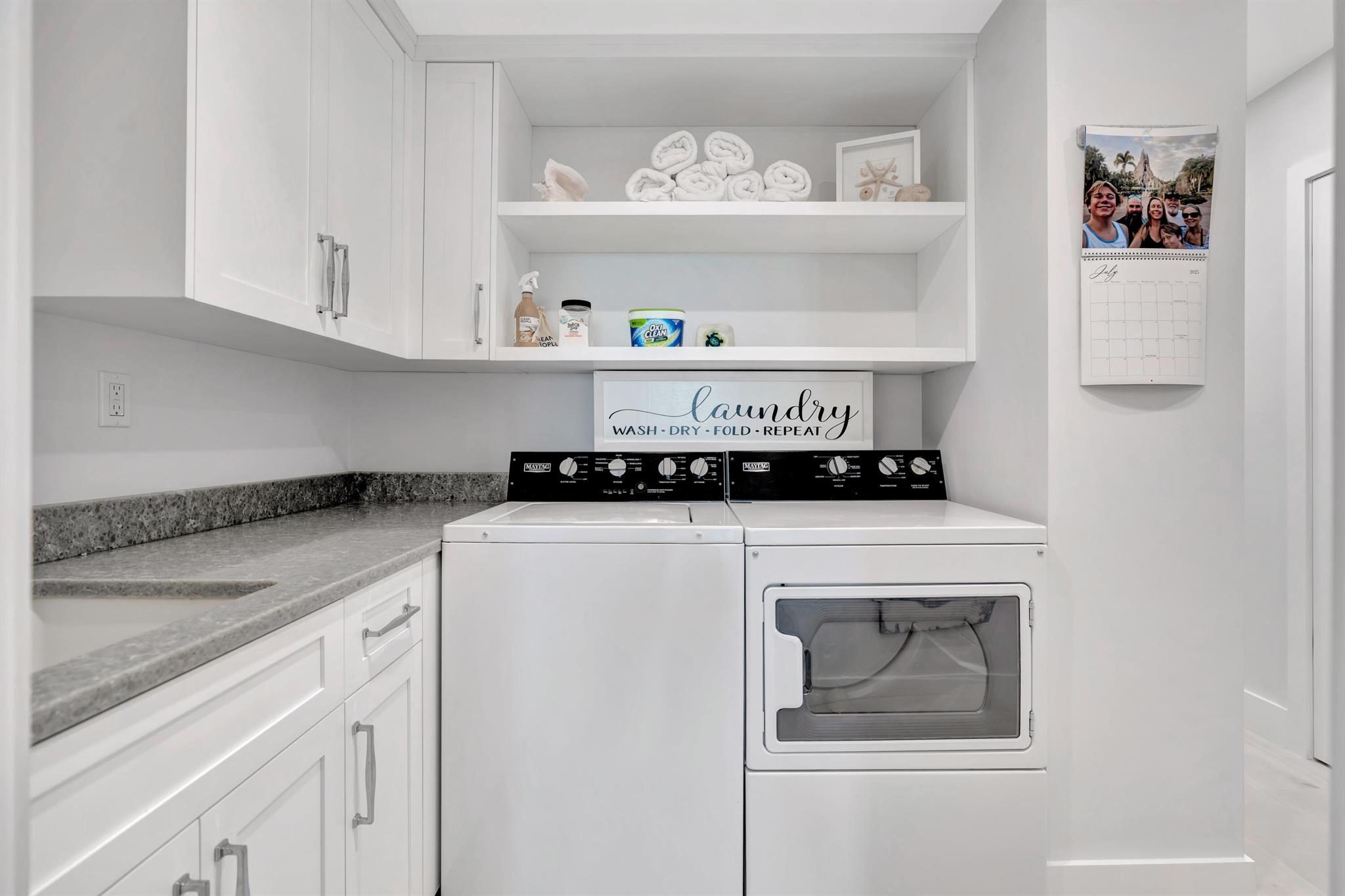 100 Lakeshore Drive 2153