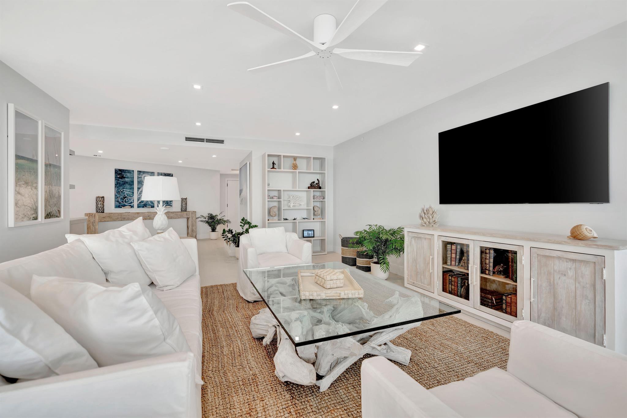 100 Lakeshore Drive 2153